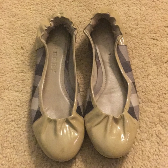 Burberry Shoes - Burberry flats